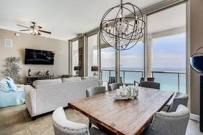 Image de Hot Deal! Bc-2004 -3b Gulf Front Condo