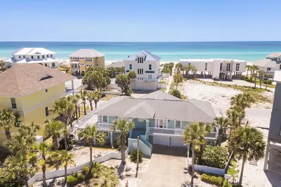 Image de Gulf View - Ping Pong Table & Foosball Table - Sea Breeze Spacious Home
