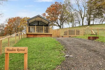 Image de Meadow Retreat, character holiday cottage, with hot tub in Rhayader