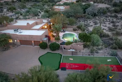 Image de Desert Hideaway+Shuffleboard+Golf+Billiards+Pool & Spa+Table Tennis