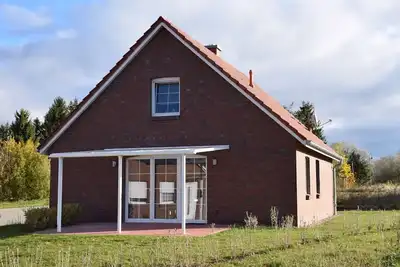 Image de Storchennest - Ferienhaus \"storchennest\" am GroĂźen Wariner See
