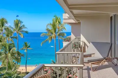 Image de Maui Resort Rentals: Whaler 673 – Elegantly Remodeled 6th Floor Corner 2br w/ Gorgeous Ocean & West Maui Mountain Views!