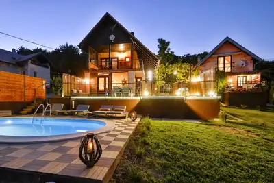 Image de Twin Oasis Retreat with Pool & Spa, Sveti Ivan Zelina, Croatia