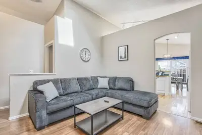 Image de Single Level Living, Gated, Beautiful Sw Cheyenne Mountain Area, Garage, Ac, Wifi, Workspace, Park