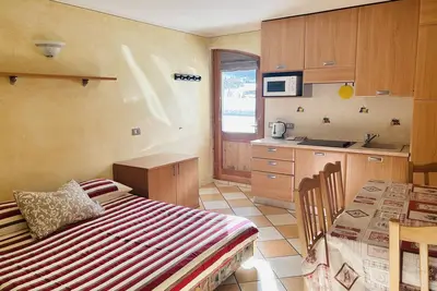 Image de Appartamento Breva avec vue sur la montagne, Wi-Fi, balcon et jardin