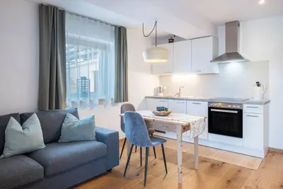 Image de Appartement \"Beckenbinder Rosengarten\" avec jardin, Wi-Fi et vue sur les montagnes