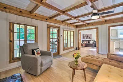 Image de Wine Country Escape w\/ Hot Tub in River Pines!