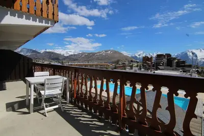 Image de 10m du centre station, 4ème étage, balcon, télévision, casier à ski, 40m², Alpe d'Huez