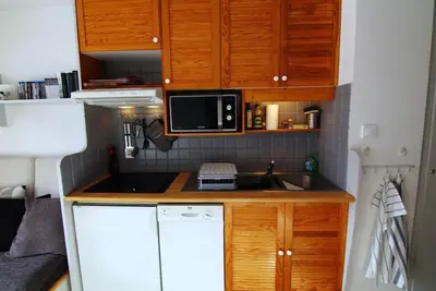 Image de 10m du centre station, 10ème étage, balcon, télévision, casier à ski, 26m², Alpe d'Huez