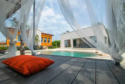 Image de Maison de vacances Nedescina pour 2 - 10 personnes avec 5 chambres à coucher - Maison de vacances
