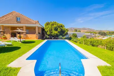 Image de Cubo's Villa Plumaria de Alhaurin \/ piscine privée \/ wifi gratuit
