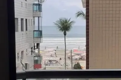 Image de Well-located apartment in Canto do Forte, 50 meters to the beach, 3 minutes on foot