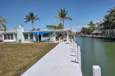 Image de Boater's Paradise