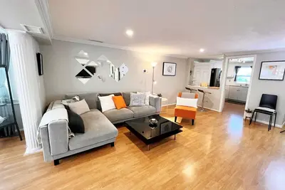 Image de Enjoy a Sunny Winter in Sarasota! - Just minutes to Siesta Key+King Bed+Sleeps 8!