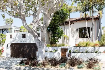 Image de Beautifully designed Spanish beach bungalow. Highly reviewed unique experience