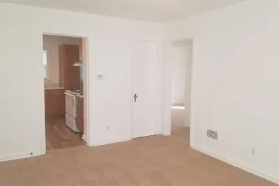Image de small family friendly house