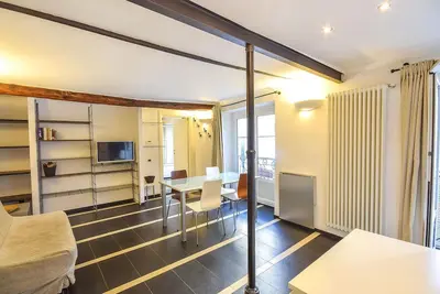 Image de Bel appartement Ă GĂŞnes avec WiFi