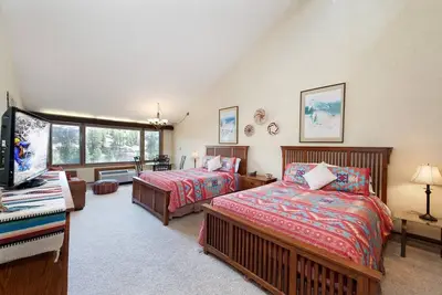 Image de Earth and Sky Retreat (#512) | 10 min to Ski - Golf - Ac/Pool/Hot Tub - Views