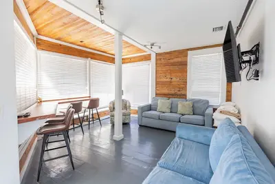 Image de Epic location, Private Parking - Commodore's Cove