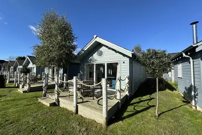 Image de Stunning Coastal Beach House - Sleeping 5 in 2 Bedrooms - Pool and Beach Access Included.