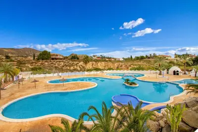 Image de Belle maison à El Campello avec WiFi