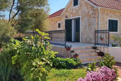 Image de Beach House Calendula - Stylish Loft Summerhouse