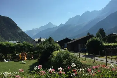 Image de Beautiful modern 3 bed en-suite chalet apartment with balcony