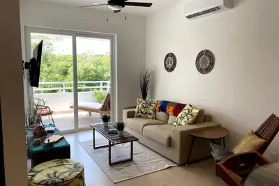Image de Safe, Secure & Private Condo with Pool