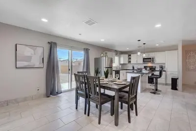 Image de McCarran · Lovely and Spacious 3 Bedroom Home! ?