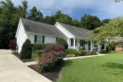 Image de Center Hill Lake, family/pet friendly home on nearly 2 acres, sleeps 12-14