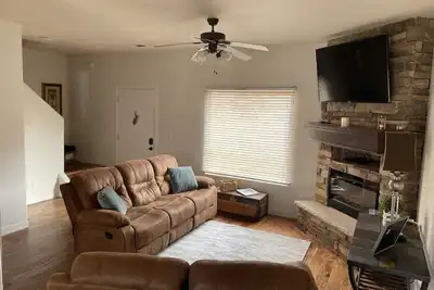 Image de Family-Friendly townhome with hiking, seasonal pool/hot tub & Zion National Park