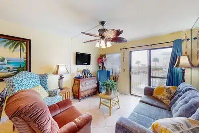 Image de Oceanfront Condo at Plantation East - Shared Pools, Hot Tubs, Tennis, Ac & WiFi