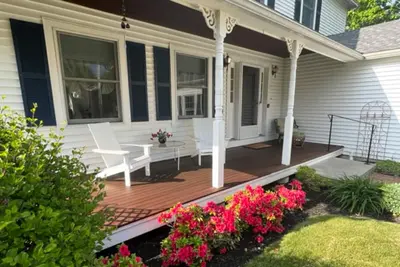 Image de Downtown Home near the Beach & Downtown w/Gas Grill, Washer/Dryer & Deck