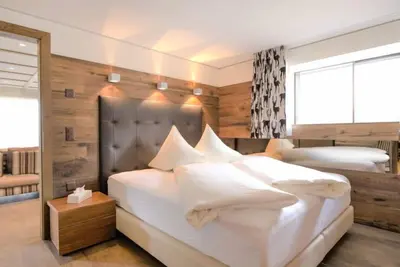 Chesa Piz Mezdi - St. Moritz by Interhome