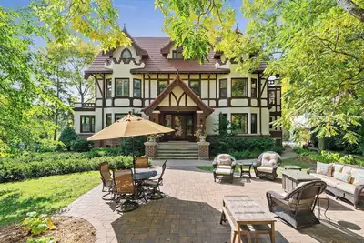 Image de Luxury 6600 sq. ft Stunning Home/Sleeps 10+