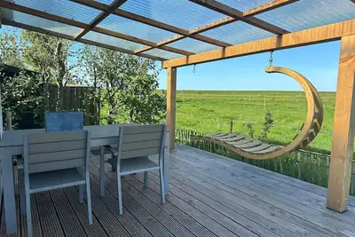 Image de Chalet avec lave-vaisselle près de la mer des