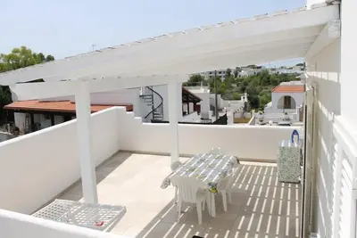 Image de Appartement avec grand porche dans un quartier calme