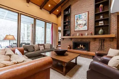 Image de 5-Bedroom Duplex Residence