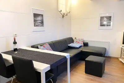 Image de Cottage pour 2 personnes, au calme et à seulement 10 minutes de la plage!