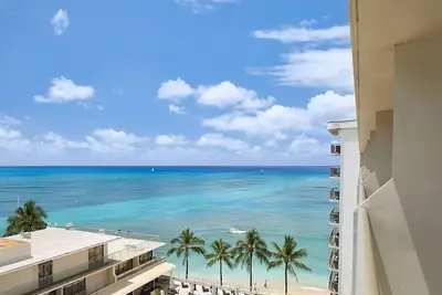 Image de Waikiki Beach Is Just A Short Walk Away! 3 Modern Units, Restaurant, Pool!