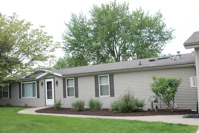 Image de Come relax in this beautiful 3 bedroom house with lots of space! cozy & peaceful