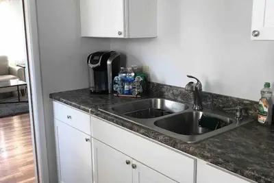 Image de 2br Dog Friendly House|Fence