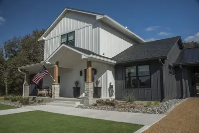 New: Secluded Family Friendly Cabin by Lake Murray