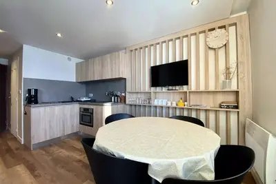 Image de Val Thorens Vermietung: Komplett renovierte Kabinenwohnung für 4 Personen in einer ruhigen Gegend