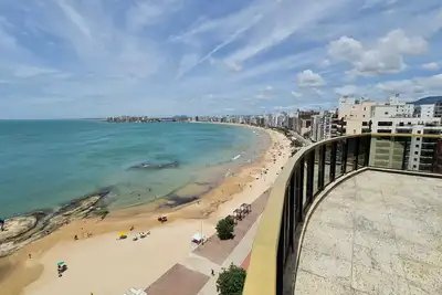Image de Seafront penthouse with 4 suites, pool and barbecue area