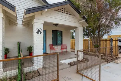 Fire Element Cozy 2bed 1bath  in Downtown Phx