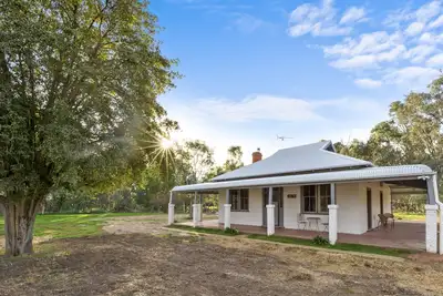 Image de Avalon Farmstay, Restored 1925 farmhouse. 30min Wagga, halfway Syd-Mel