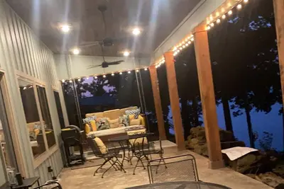 Image de Enid Lake Waterfront Cabin- Point Pleasant