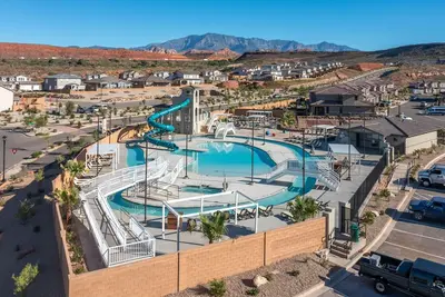 Image de Paseos 1129 | Foosball Table, Bbq Grill, Xbox S, Community Trailer Parking & Pickleball Courts!
