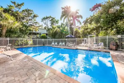 Image de Beach Home with Pool Access and Private Patio with Bbq Grill! - Little Dream